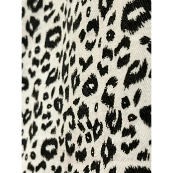 Sugar lips medium cheetah skirt - Picture 6 of 6